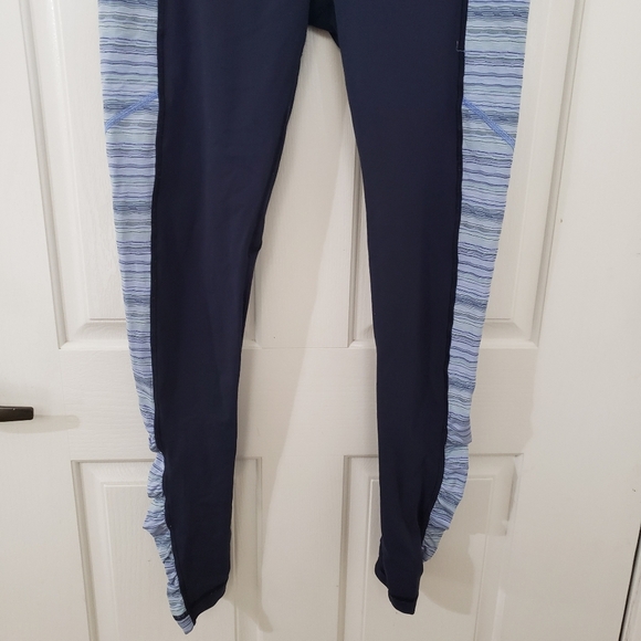 Lululemon athletica Mid Rise Running Tights 28” - Picture 3 of 8